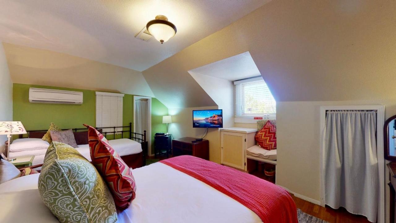 אלבוקרקי El Cuervo Abq Guest Rooms מראה חיצוני תמונה