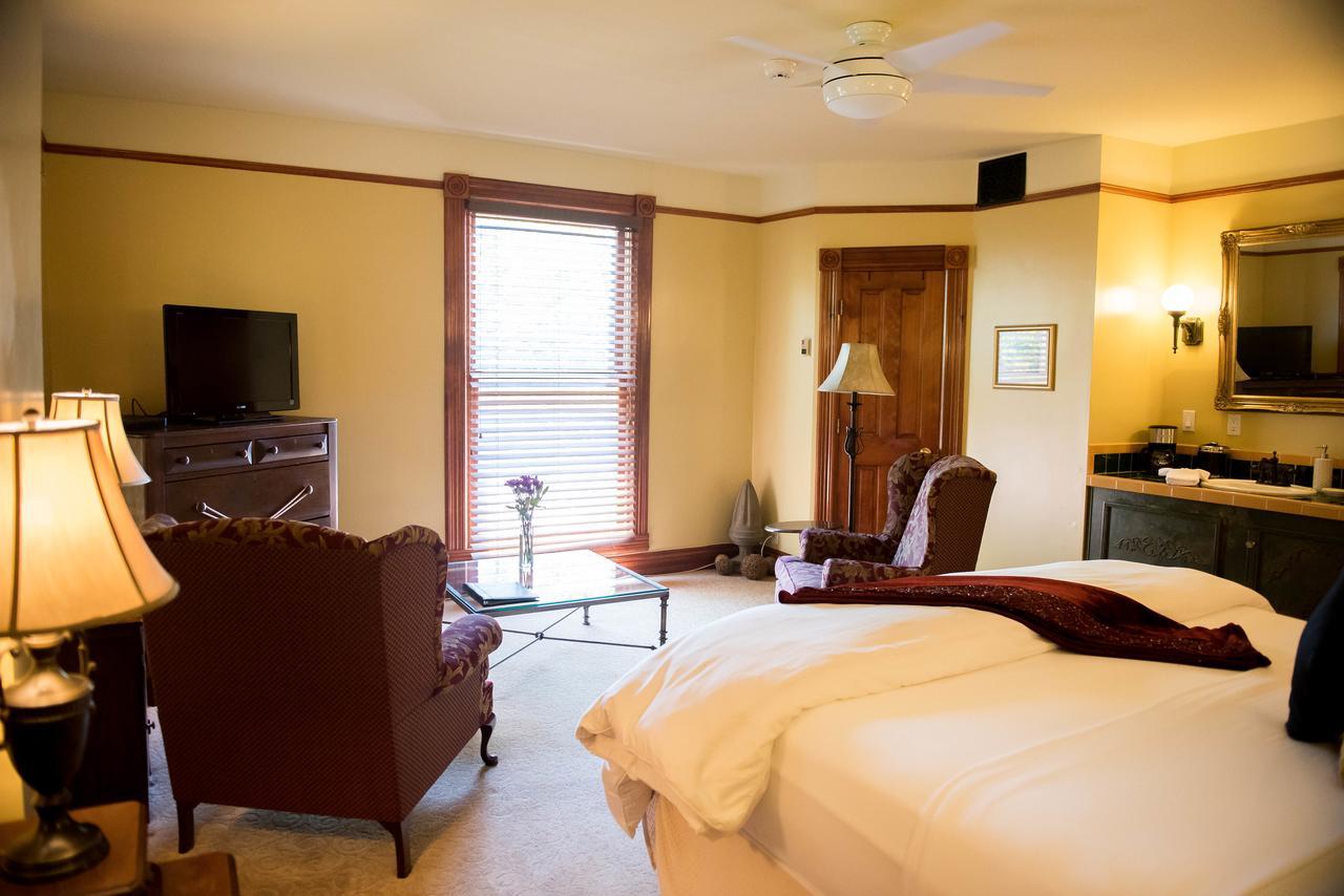 אלבוקרקי El Cuervo Abq Guest Rooms מראה חיצוני תמונה