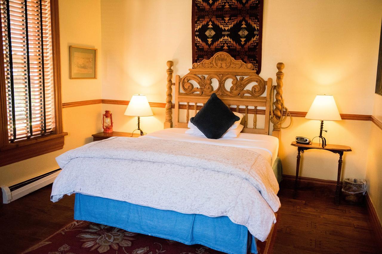 אלבוקרקי El Cuervo Abq Guest Rooms מראה חיצוני תמונה